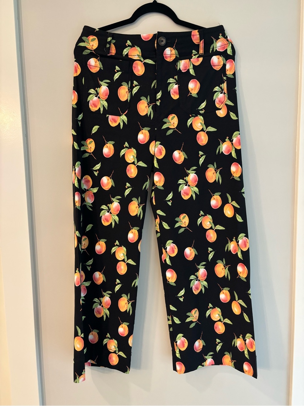 Anthropologie The Colette Cropped Wide Leg Pants, Black with Peaches 🍑 Sz 29 EUC - Picture 3 of 8